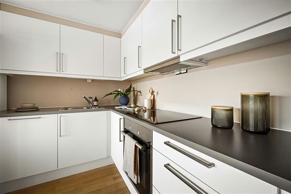 Vitrineskabets charme og funktionalitet i dit hjem